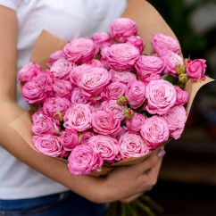 7 розовых пионовидных роз (леди бомбастик)
