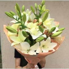  5 lilies in craft