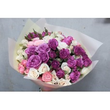  Bouquet mix of spray roses